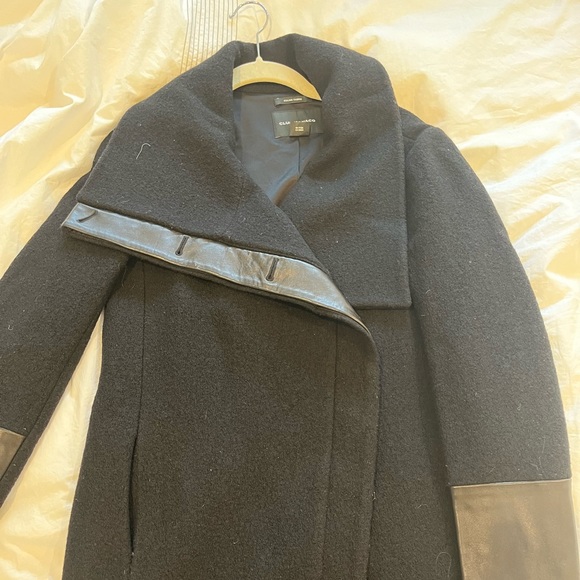Club Monaco Coat with leather trim - Picture 3 of 9